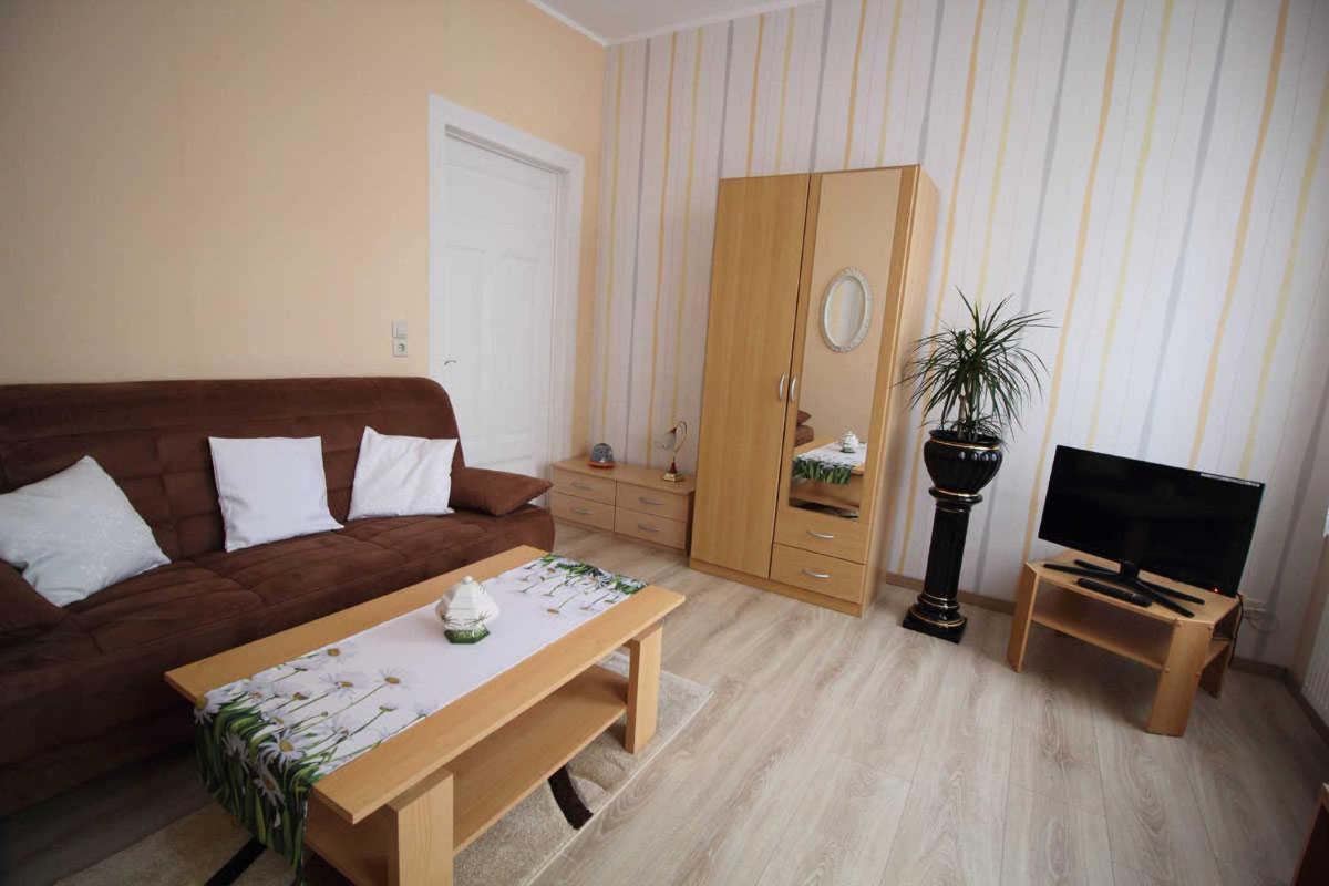 Ferienwohnung Thurk Sassnitz Buitenkant foto